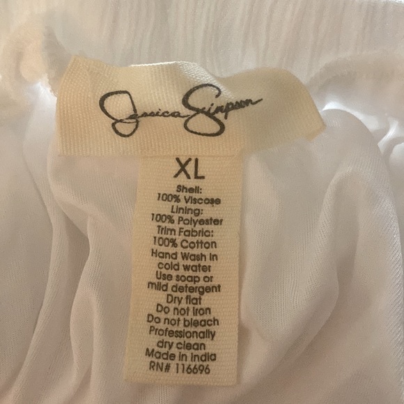 Dress - Picture 4 of 4